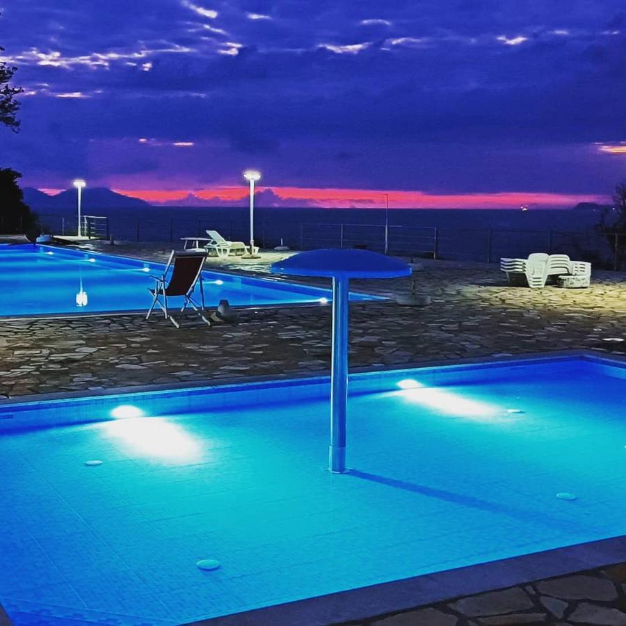 Matthews Beach House Влёра Экстерьер фото